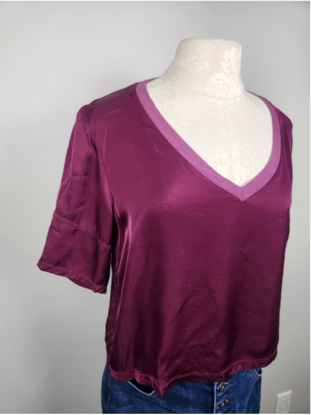 Nation LTD June V Neck Tee Satin Short Sleeve Sz S T-shirt Smooth Fairy Classic - Picture 5 of 13